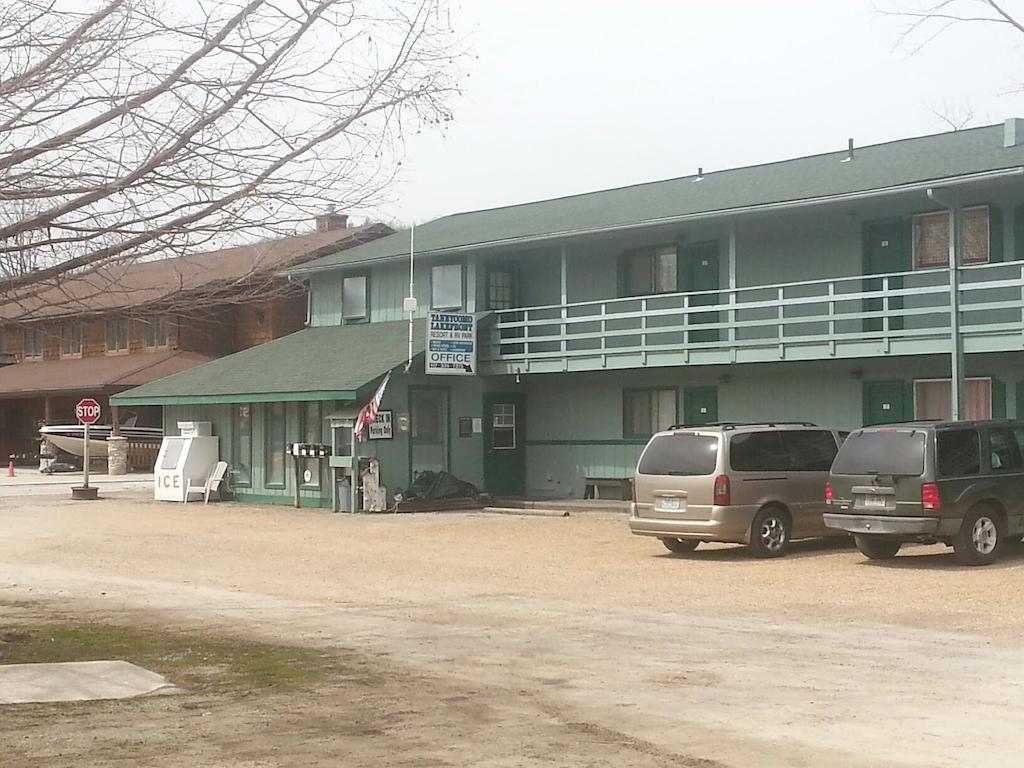 Taneycomo Lakefront Resort Bull Creek Exterior photo